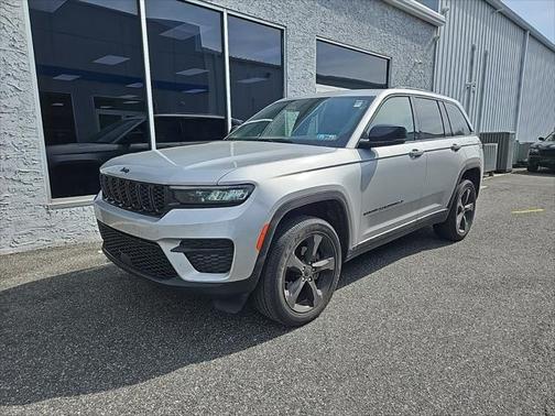 2023 Jeep Grand Cherokee Altitude 4x4