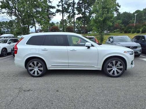 2024 Volvo XC90 Plus
