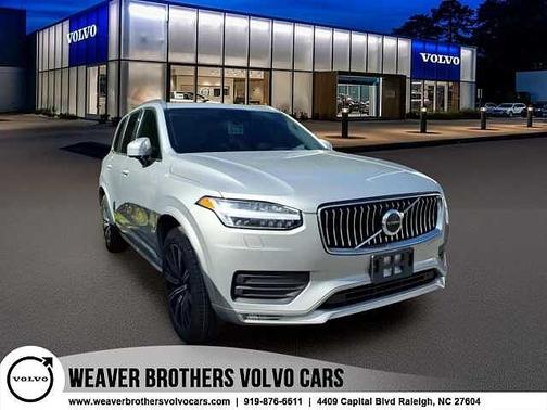 Silver Dawn 2023 Volvo XC90 Core