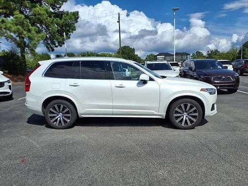 2023 Volvo XC90 Core