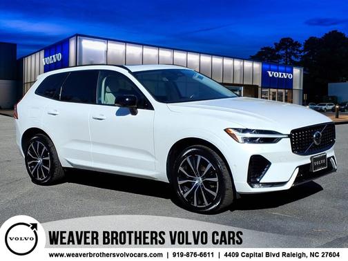 2023 Volvo XC60 B5 AWD Plus Dark