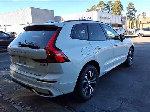 2025 Volvo XC60 Core