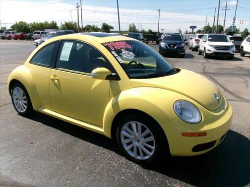 2008 Volkswagen New Beetle S