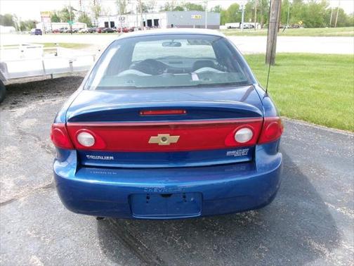 2005 Chevrolet Cavalier Base