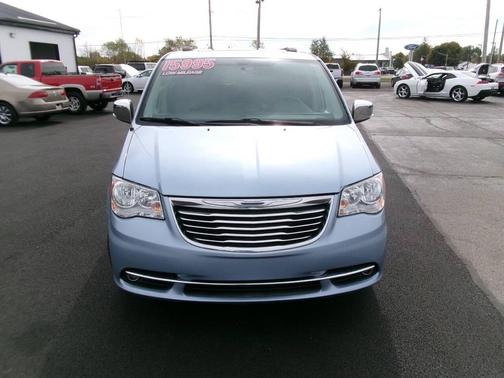 2016 Chrysler Town & Country Limited
