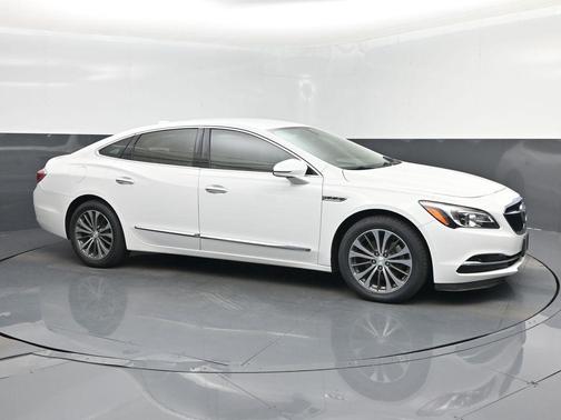 2017 Buick LaCrosse Essence
