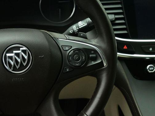 2017 Buick LaCrosse Essence