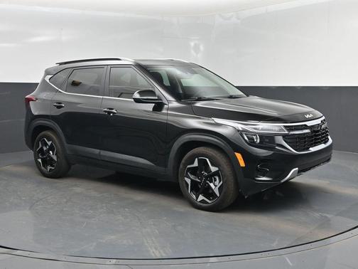 Fusion Black 2025 Kia Seltos EX