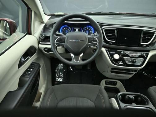 Velvet Red Pearlcoat 2020 Chrysler Pacifica Touring