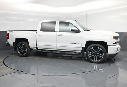 2017 Chevrolet Silverado 1500 2LT