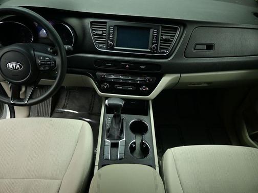 2020 Kia Sedona LX