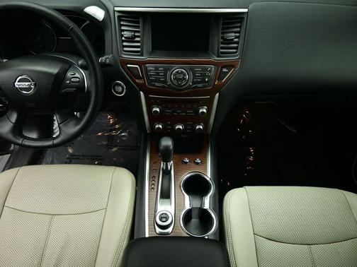 2020 Nissan Pathfinder Platinum 4WD