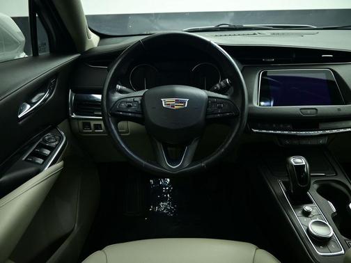 2019 Cadillac XT4 Luxury