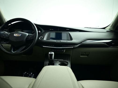 2019 Cadillac XT4 Luxury