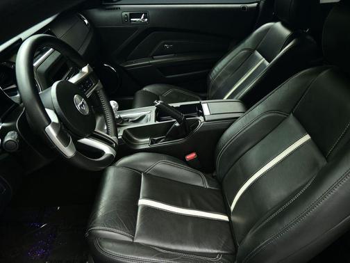 2013 Ford Mustang GT Premium