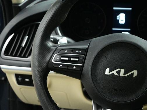 2022 Kia Stinger GT1