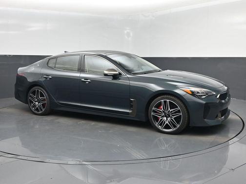 2022 Kia Stinger GT1
