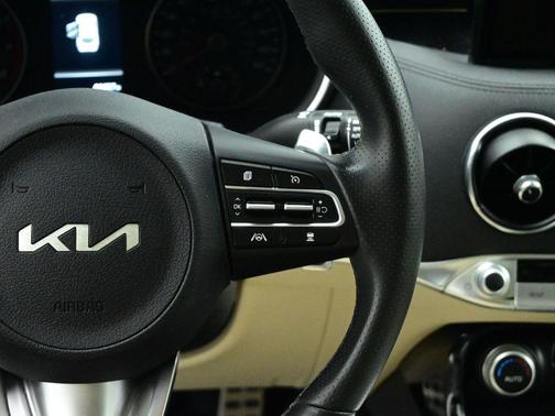 2022 Kia Stinger GT1