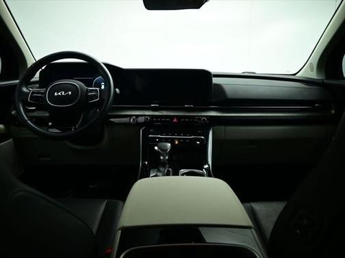 2024 Kia Carnival SX