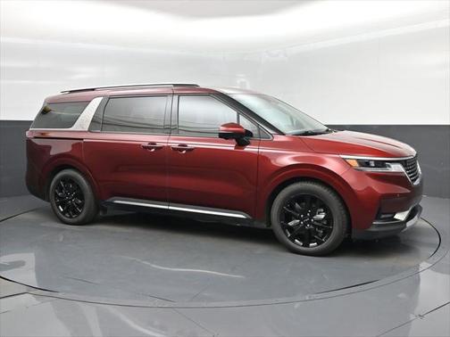 2024 Kia Carnival SX