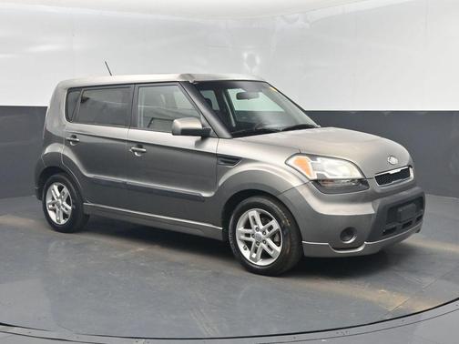 2011 Kia Soul +