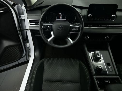 2022 Mitsubishi Outlander ES 2.5 2WD