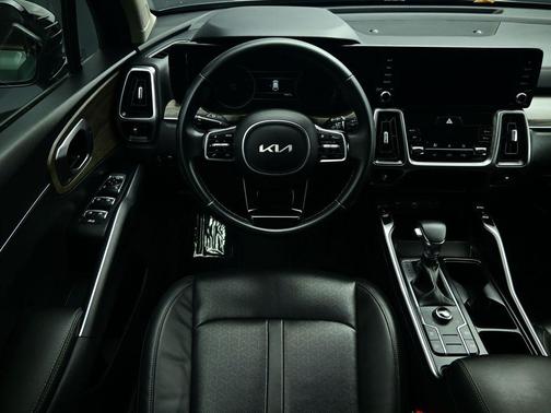 2023 Kia Sorento S