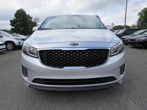 2017 Kia Sedona LX