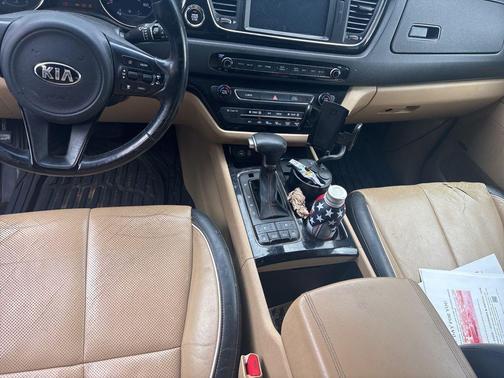 Aurora Black 2017 Kia Sedona SX