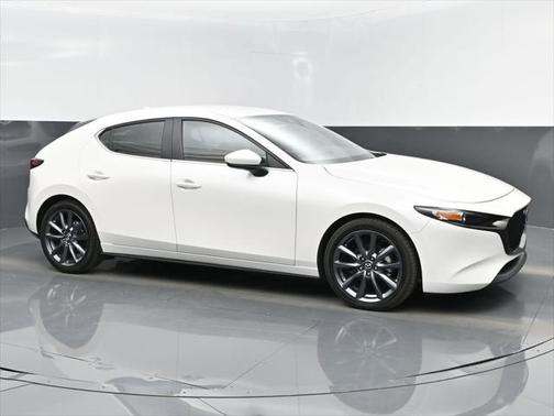 Snowflake White Pearl Mica 2019 Mazda Mazda3 FWD w/Preferred Package