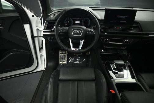 Ibis White 2022 Audi SQ5 3.0T Premium Plus