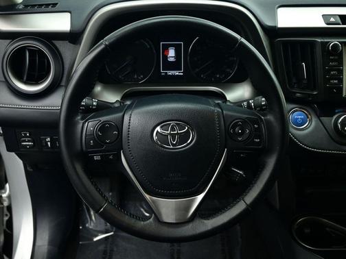2016 Toyota RAV4 Hybrid SE
