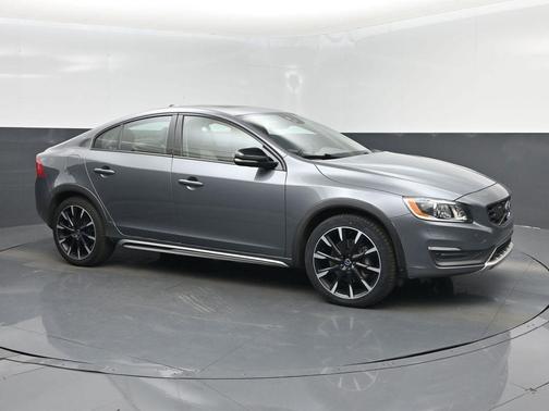 2016 Volvo S60 Cross Country T5 Platinum
