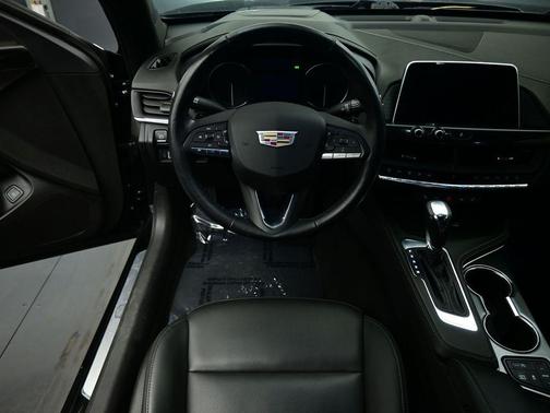 2023 Cadillac CT4 Luxury