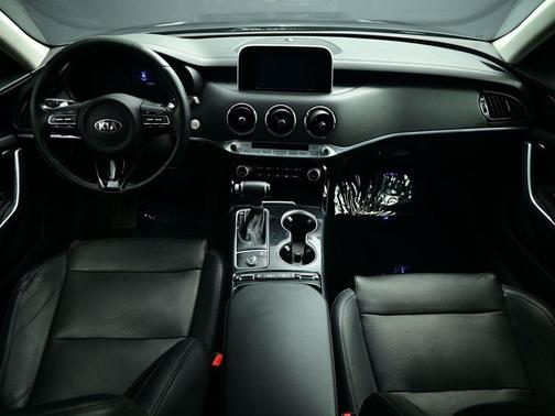 2018 Kia Stinger Base