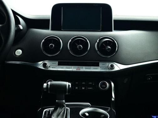 2018 Kia Stinger Base