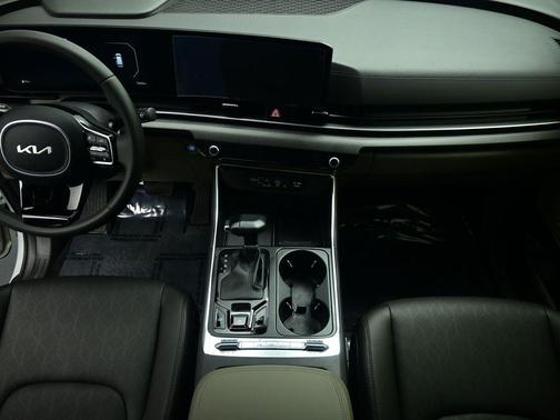 2025 Kia Carnival SX