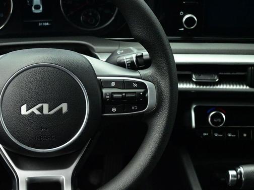2023 Kia K5 LXS