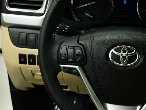 2015 Toyota Highlander LE Plus