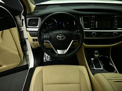 2015 Toyota Highlander LE Plus