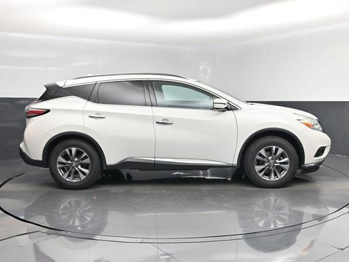 Pearl White 2017 Nissan Murano SV