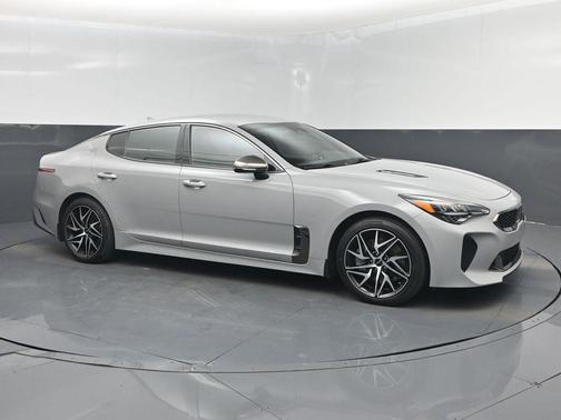 2022 Kia Stinger GT-Line