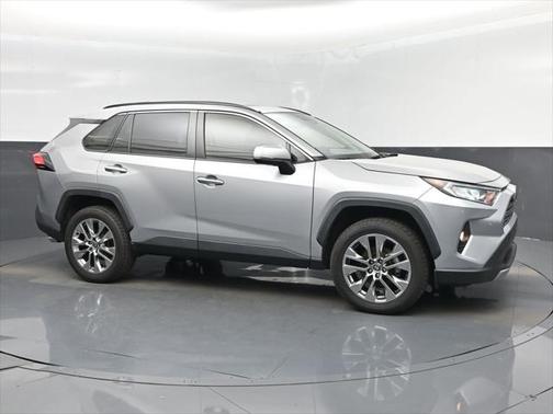 2020 Toyota RAV4 Limited