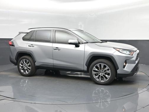 2020 Toyota RAV4 Limited