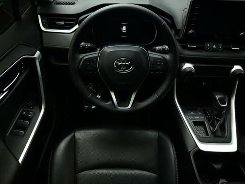 2020 Toyota RAV4 Limited