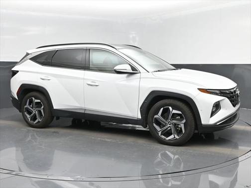 Quartz White 2022 Hyundai TUCSON Limited