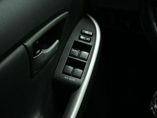 2010 Toyota Prius IV