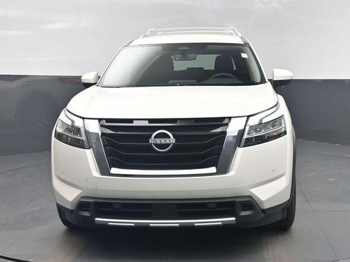 2024 Nissan Pathfinder SL 4WD