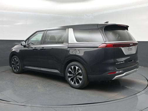 2022 Kia Carnival EX