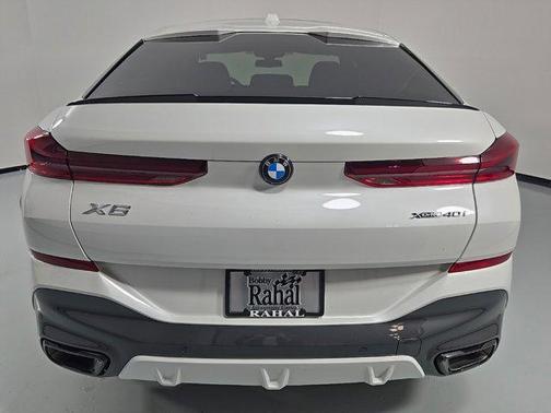 2026 BMW X6 xDrive40i